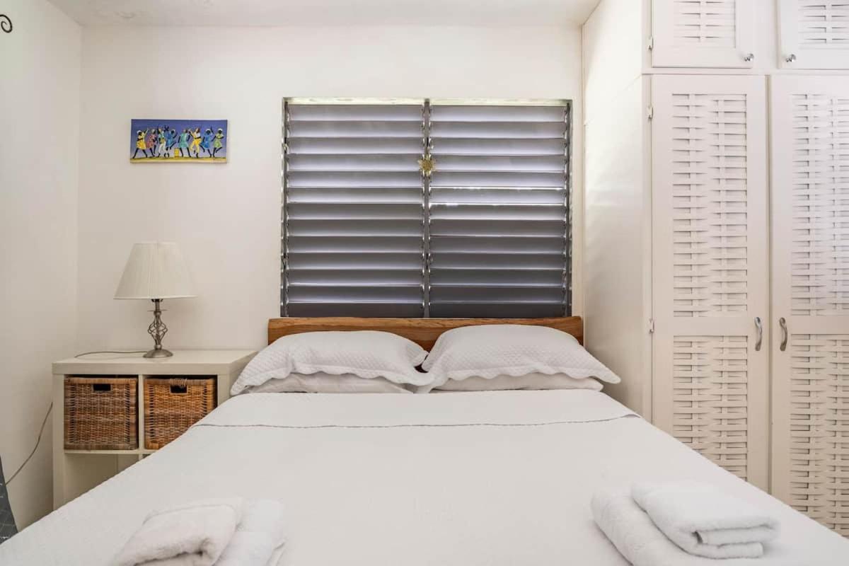 Ancella'S Garden Apartment-Beach-5Min Drive, 1 Hr Montego Bay, 25 Mins Ocho Rios, Continental Breakfast Runaway Bay Eksteriør bilde