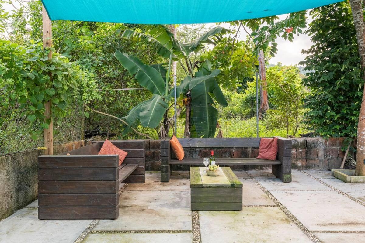 Ancella'S Garden Apartment-Beach-5Min Drive, 1 Hr Montego Bay, 25 Mins Ocho Rios, Continental Breakfast Runaway Bay Eksteriør bilde