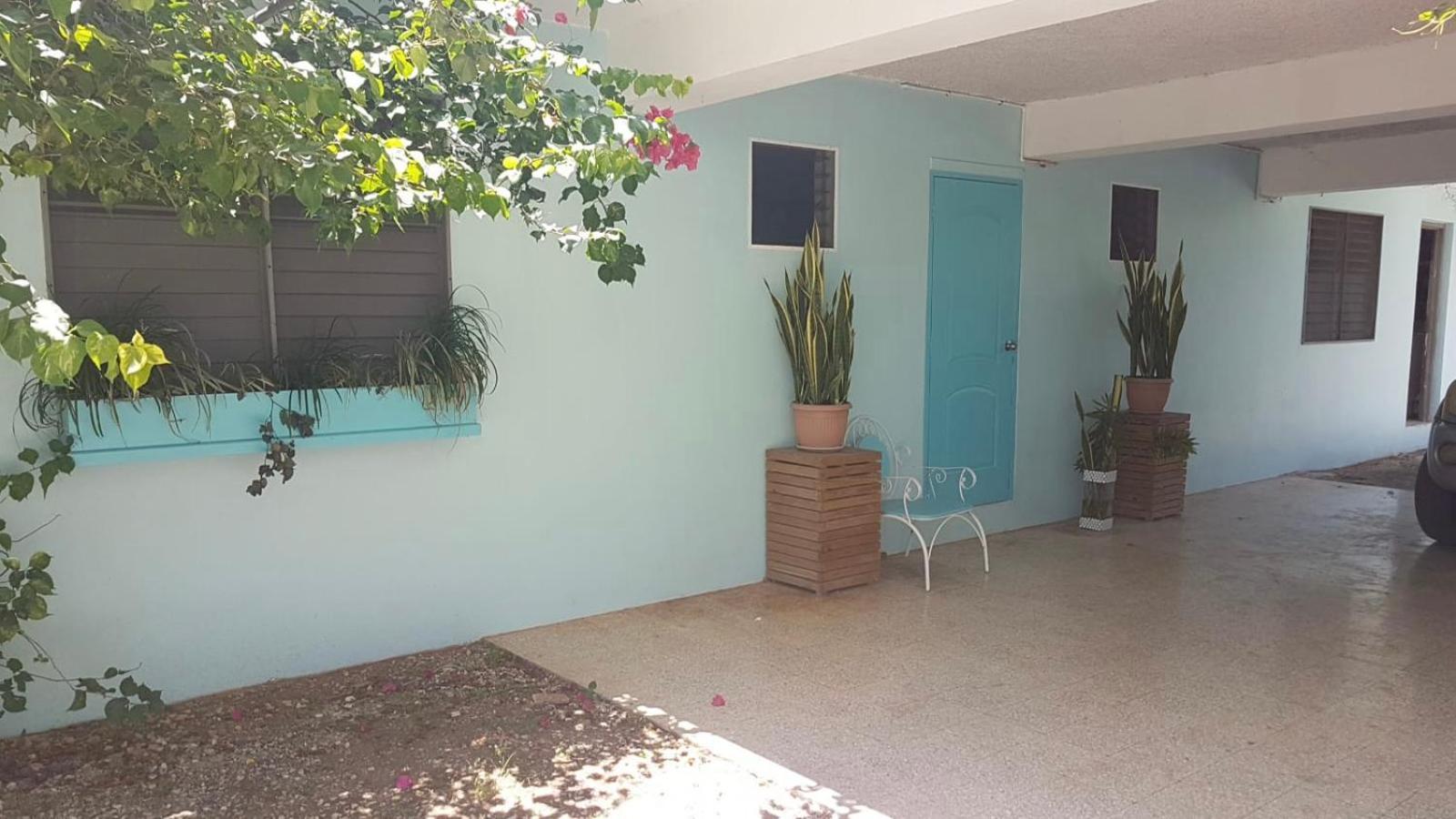 Ancella'S Garden Apartment-Beach-5Min Drive, 1 Hr Montego Bay, 25 Mins Ocho Rios, Continental Breakfast Runaway Bay Eksteriør bilde
