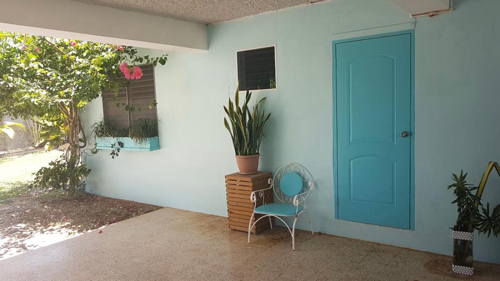 Ancella'S Garden Apartment-Beach-5Min Drive, 1 Hr Montego Bay, 25 Mins Ocho Rios, Continental Breakfast Runaway Bay Eksteriør bilde